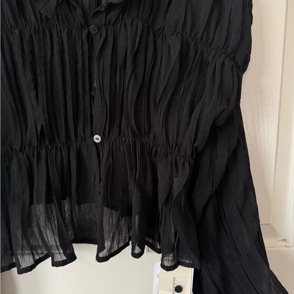 Chiffon Ruffle Detail Blouse - Picture 5 of 7